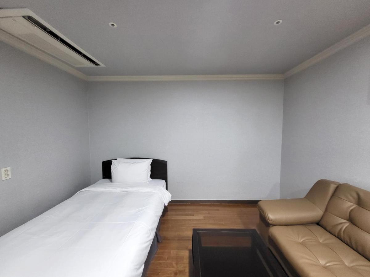 Ramada Hotel And Suites Seoul Namdaemun מראה חיצוני תמונה
