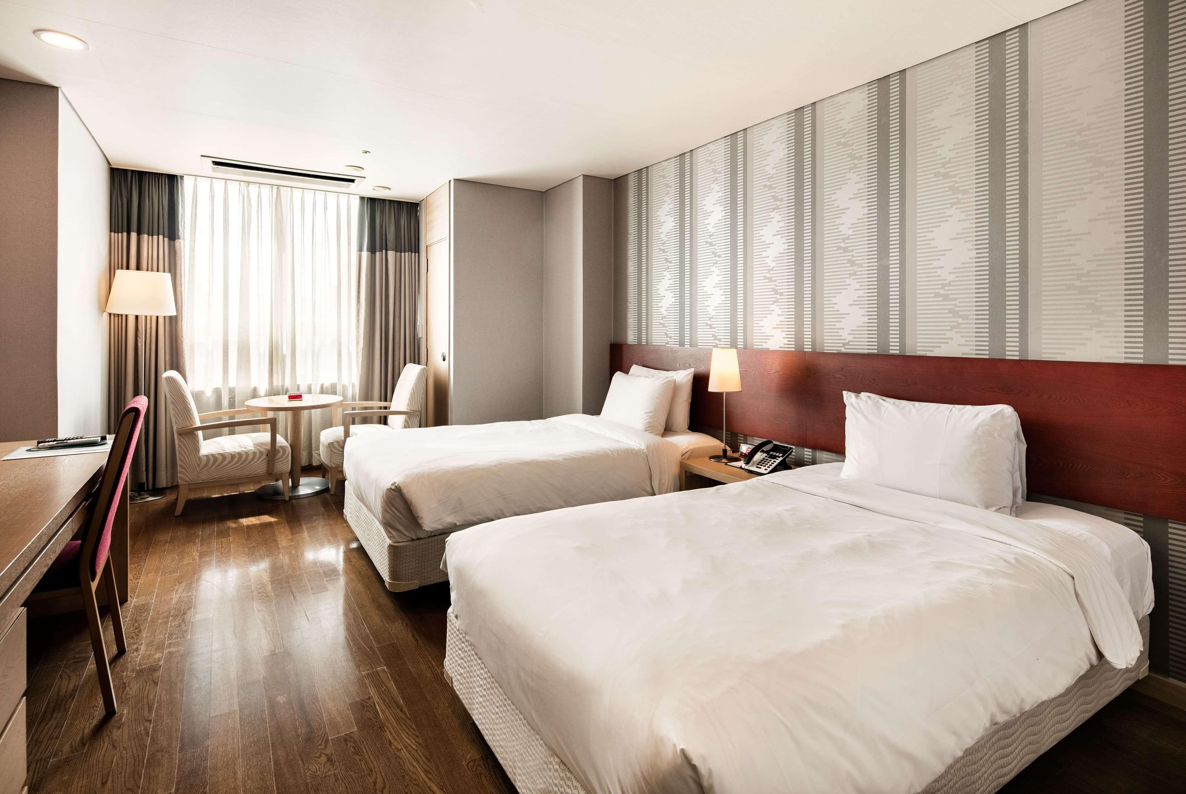 Ramada Hotel And Suites Seoul Namdaemun מראה חיצוני תמונה