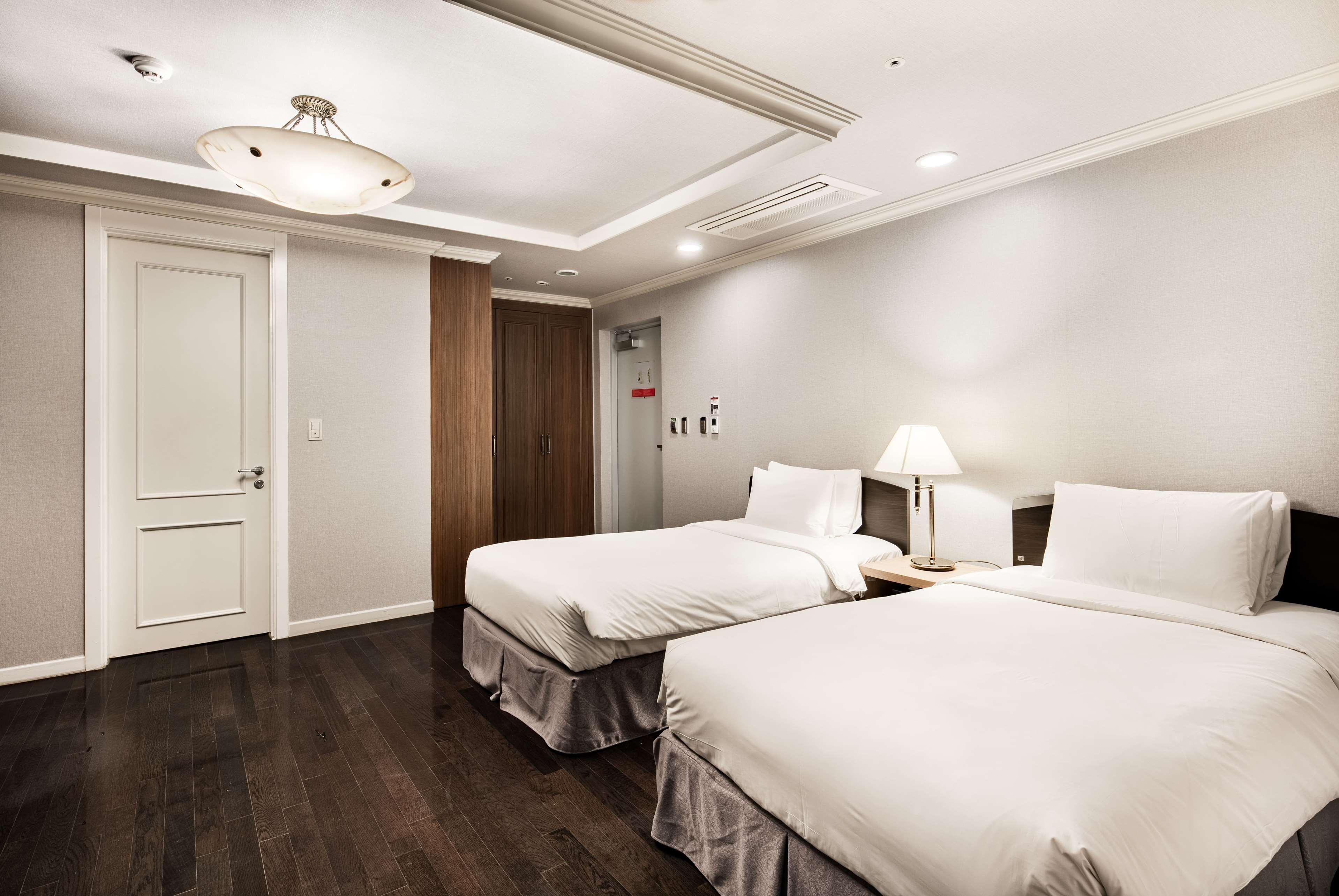 Ramada Hotel And Suites Seoul Namdaemun מראה חיצוני תמונה