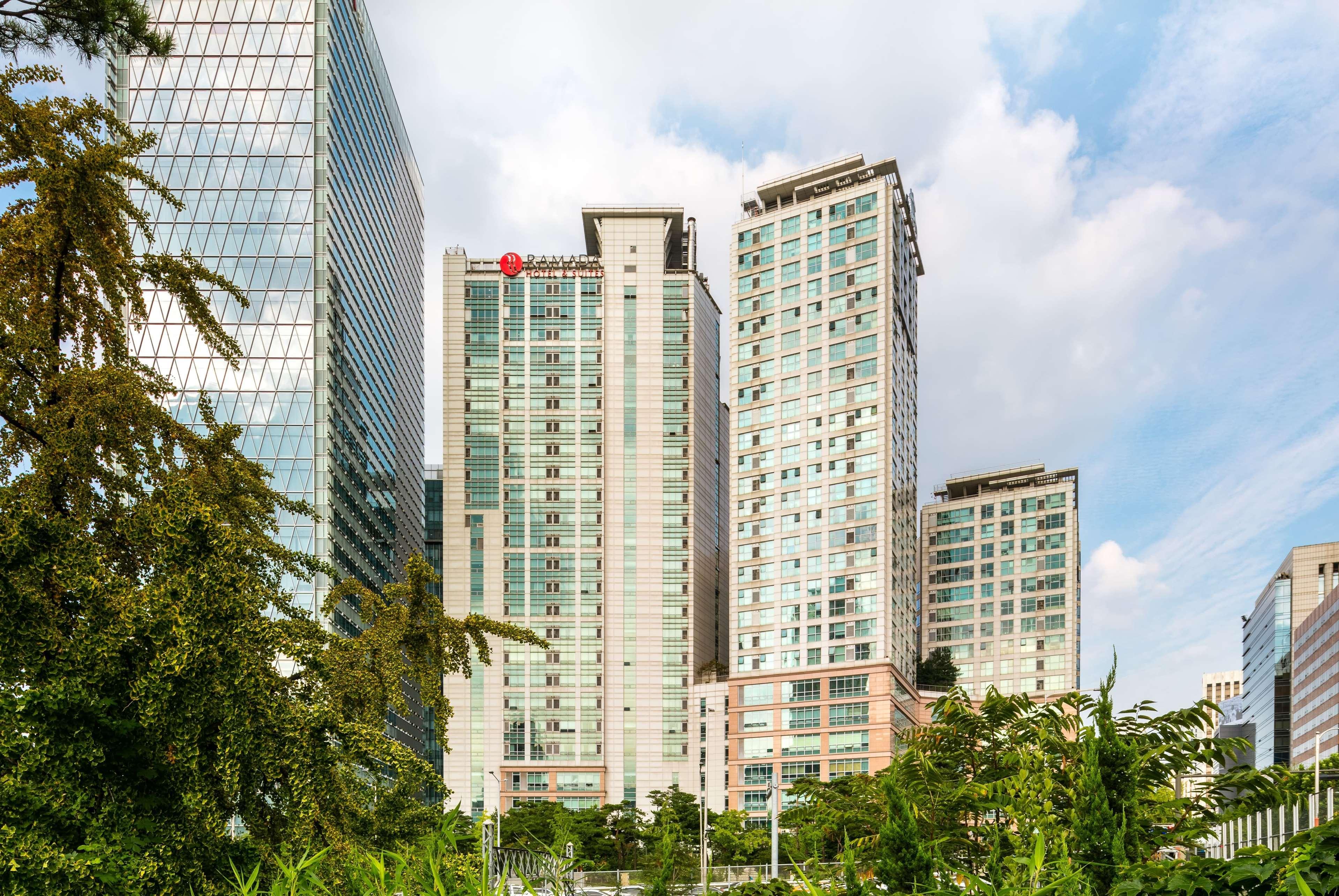 Ramada Hotel And Suites Seoul Namdaemun מראה חיצוני תמונה