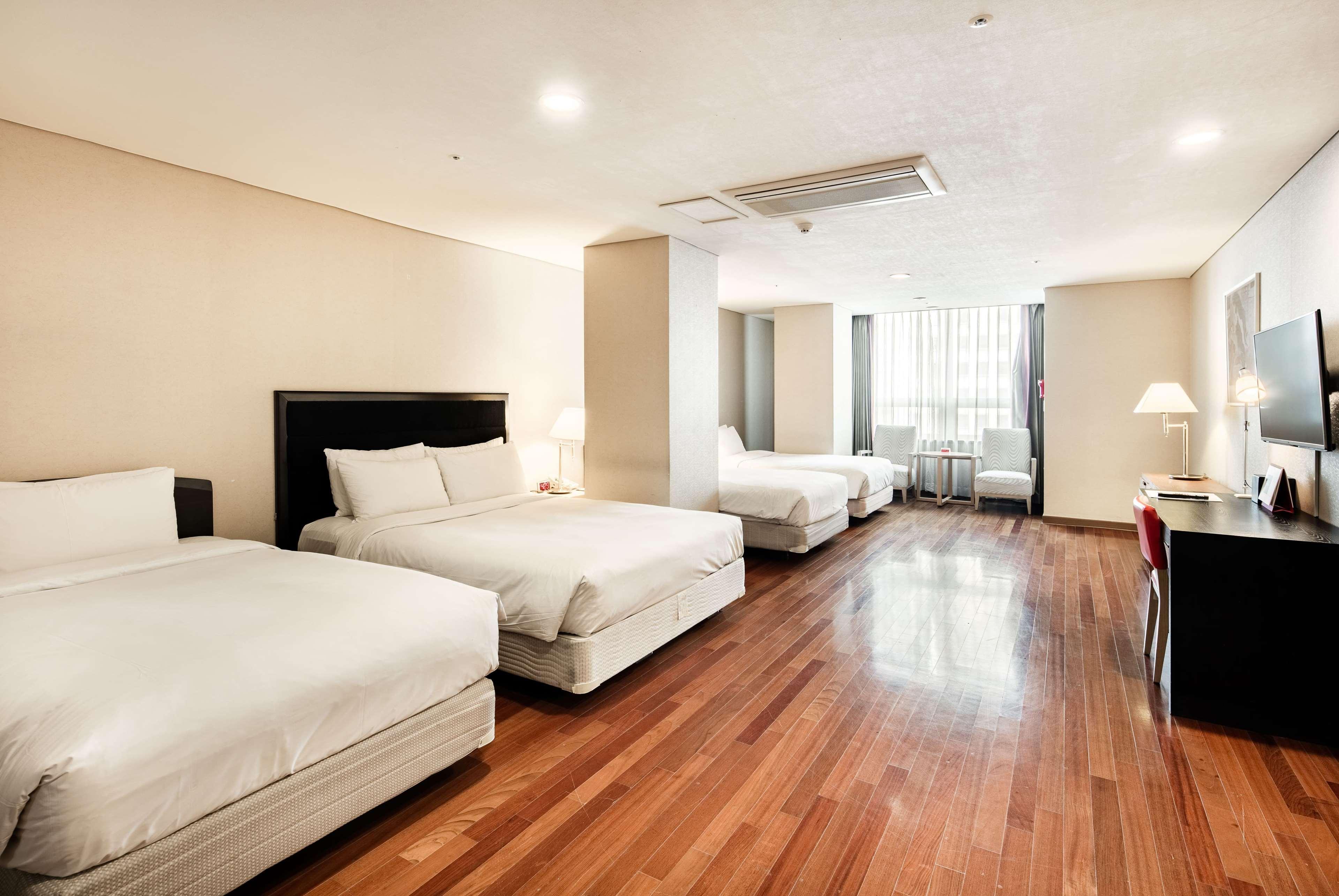 Ramada Hotel And Suites Seoul Namdaemun מראה חיצוני תמונה