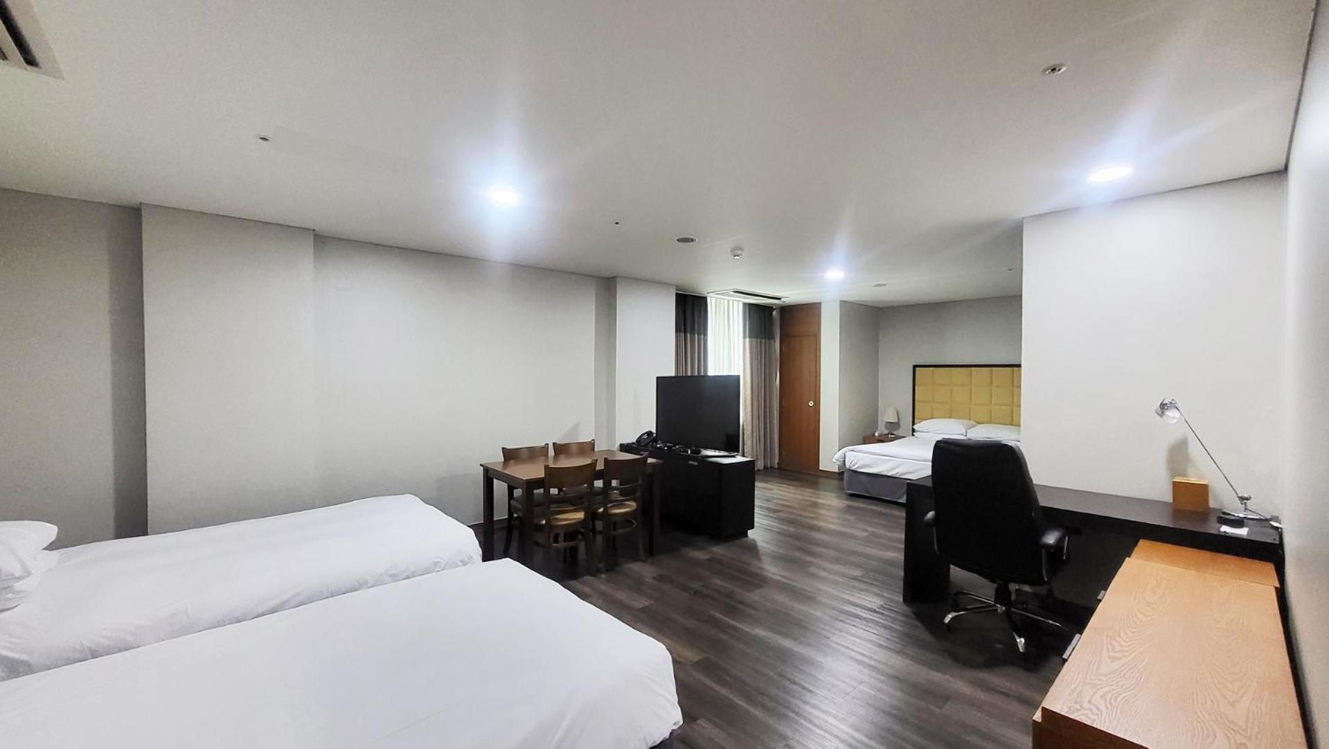 Ramada Hotel And Suites Seoul Namdaemun מראה חיצוני תמונה