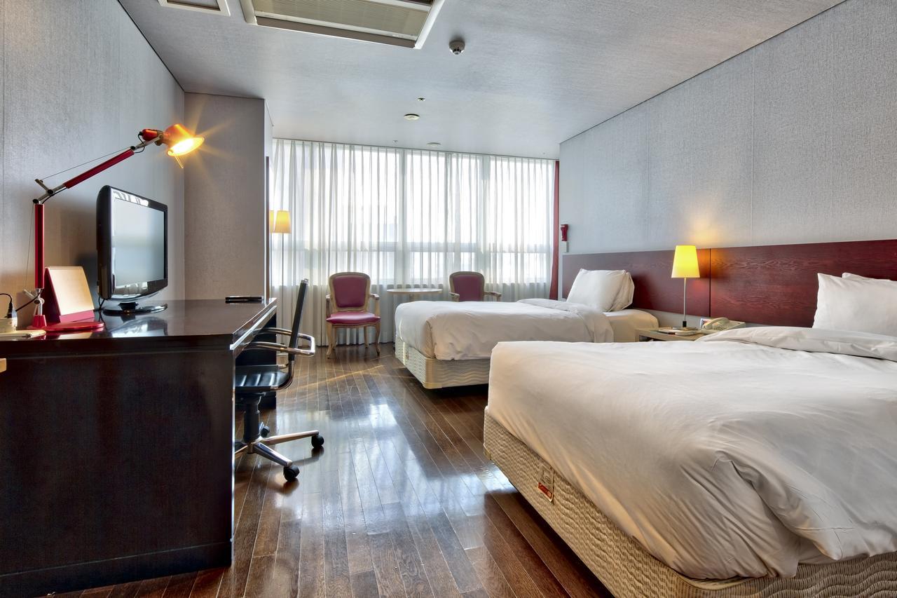 Ramada Hotel And Suites Seoul Namdaemun מראה חיצוני תמונה